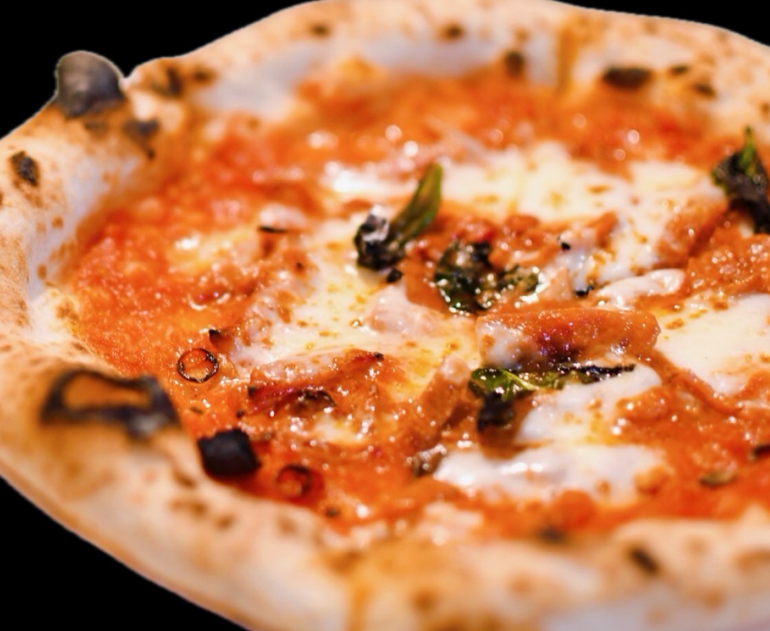 FELICEキッチンカーのディアボロピザ