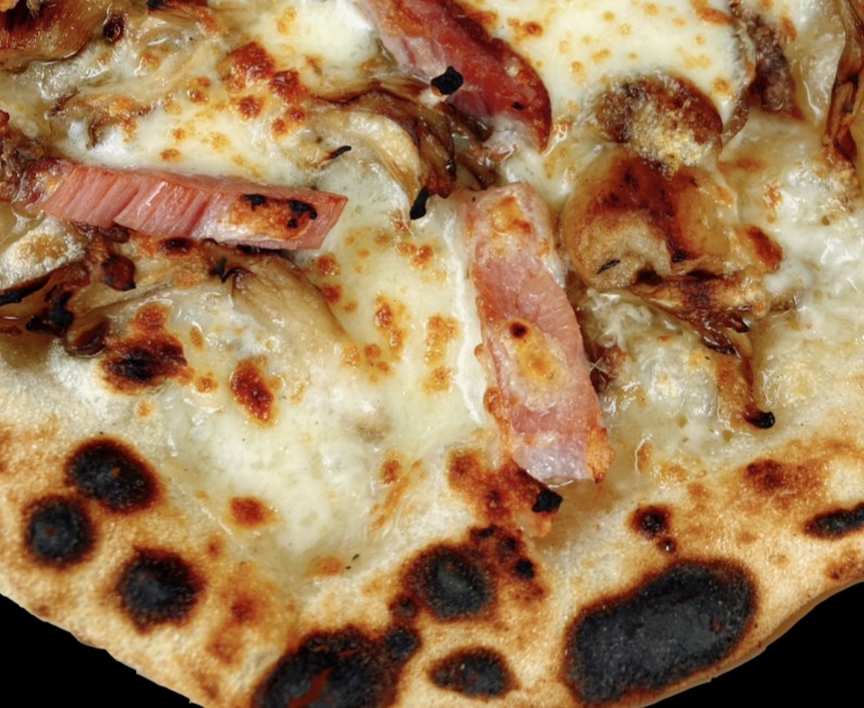 FELICEキッチンカーのフンギピザ