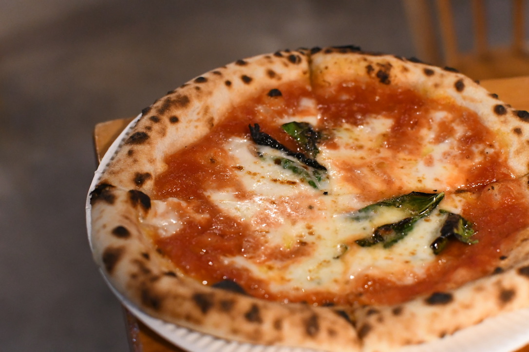 FELICEの石窯マルゲリータピザ